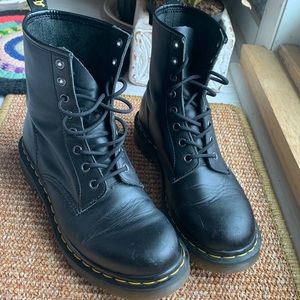 Dr. Martens (Doc Martens) 1460 Pascal Black Combat Boot - 41 - 9.5